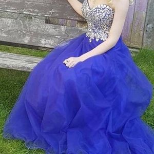 Prom dress
